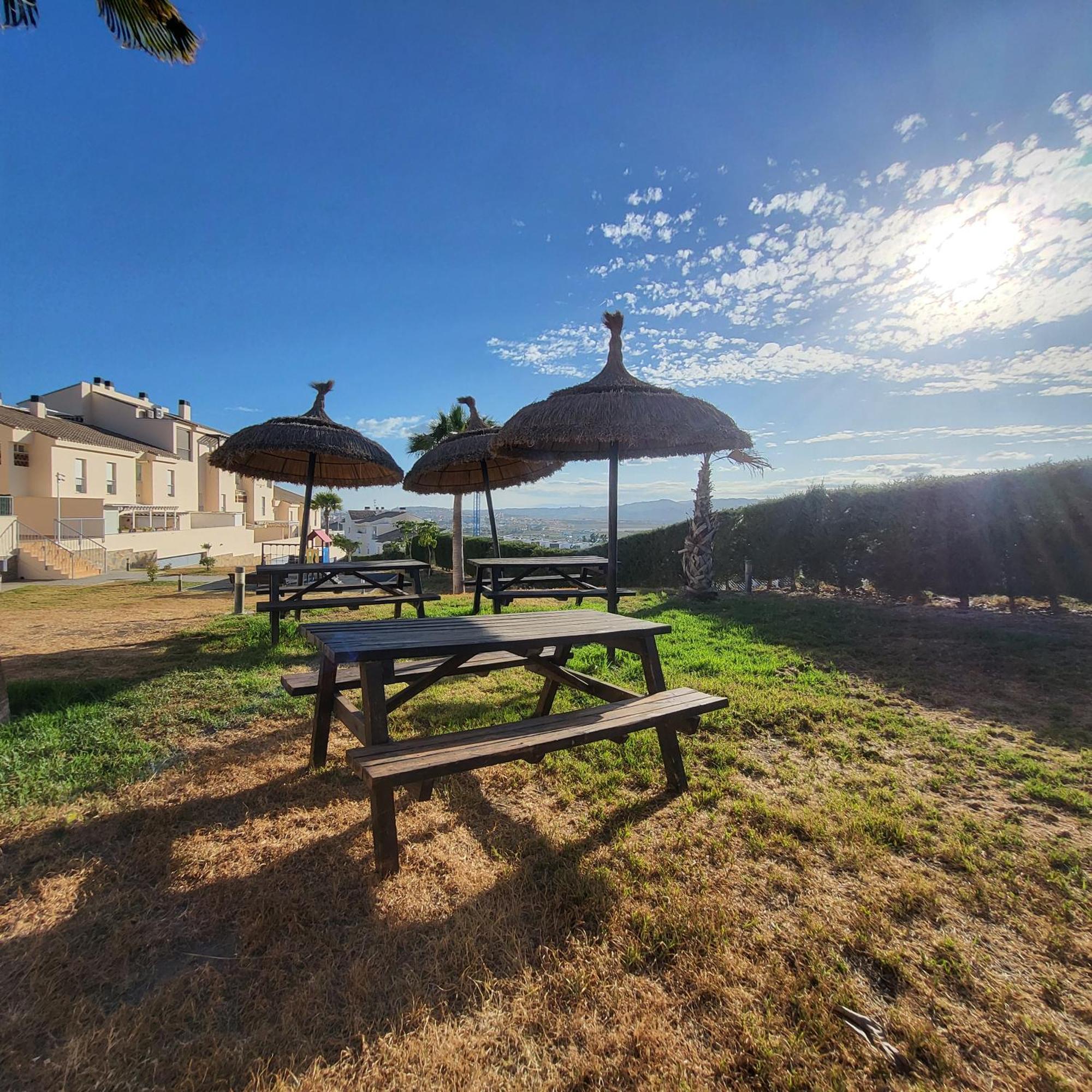 Golf En Baviera Con Vistas Al Mar Apartment Калета Де Велес Екстериор снимка