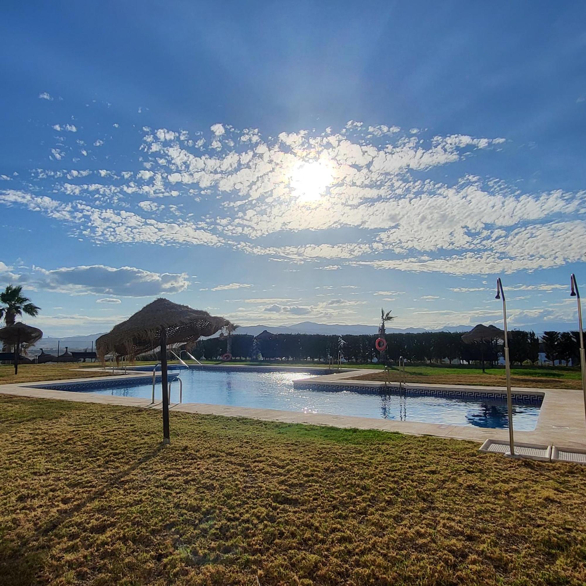 Golf En Baviera Con Vistas Al Mar Apartment Калета Де Велес Екстериор снимка