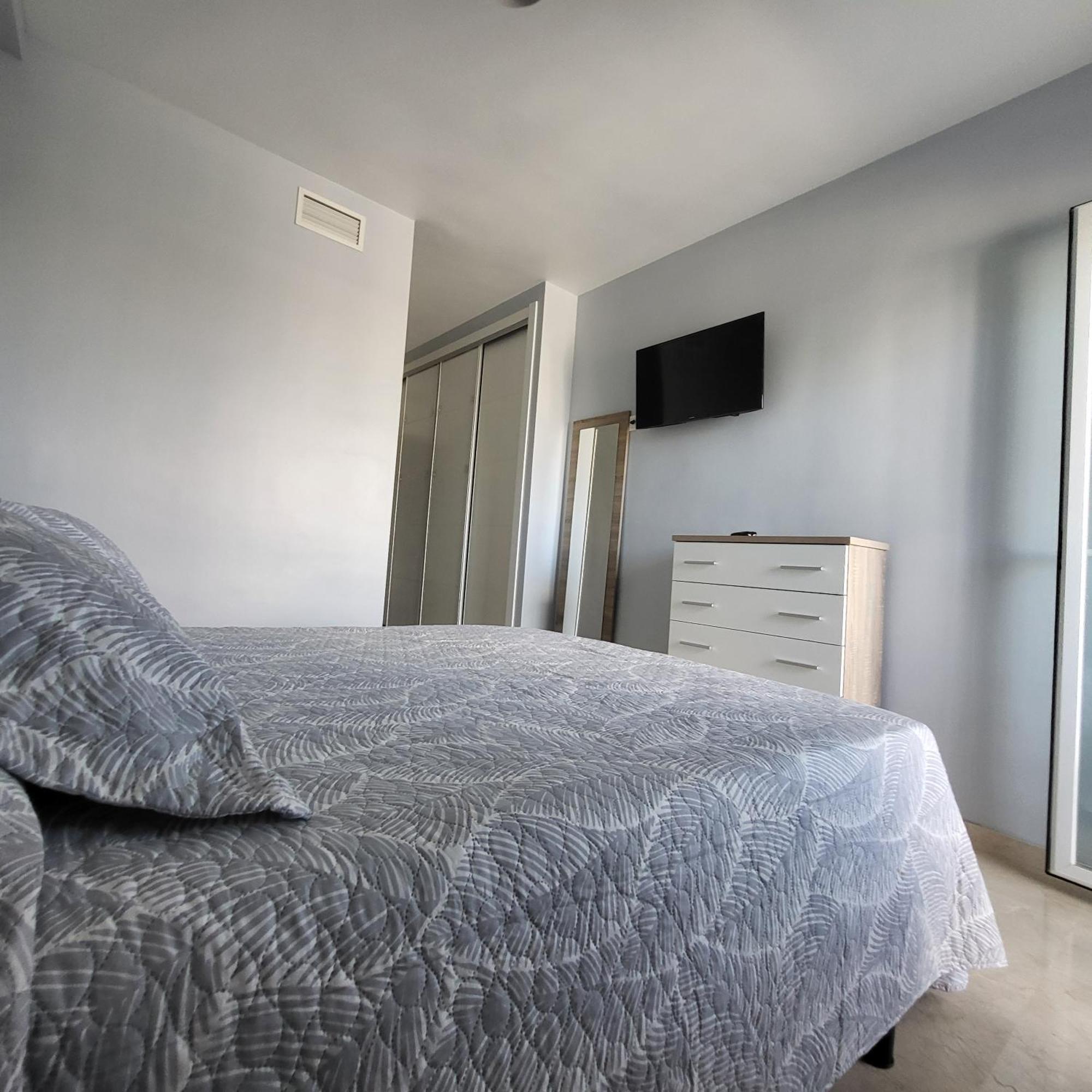 Golf En Baviera Con Vistas Al Mar Apartment Калета Де Велес Екстериор снимка